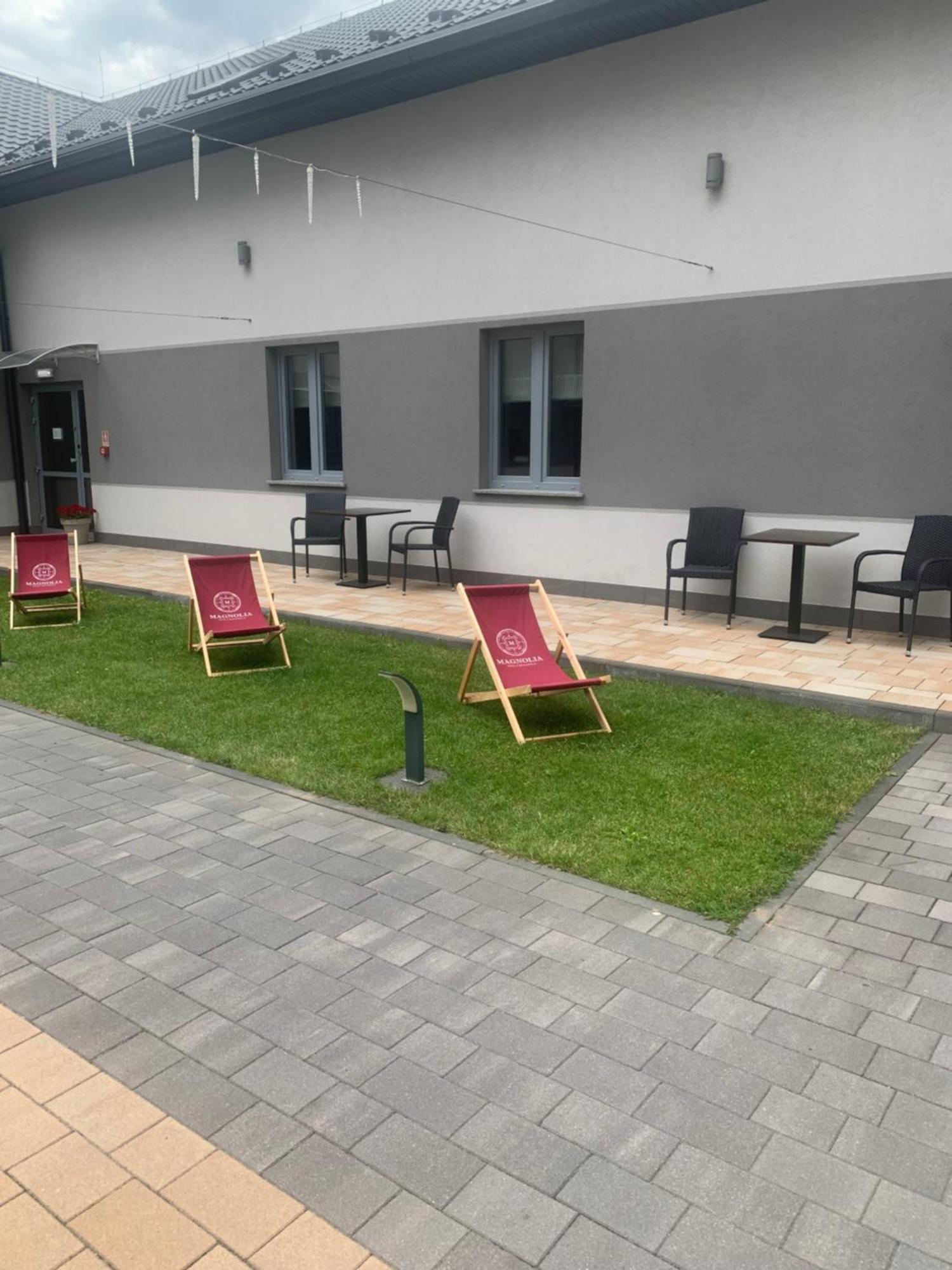 Magnolia Hotel&Restauracja Явор Екстер'єр фото